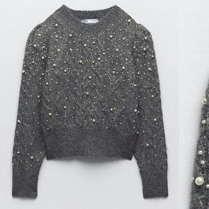 Zara woman gray knit sweater with faux pearl detailing size S